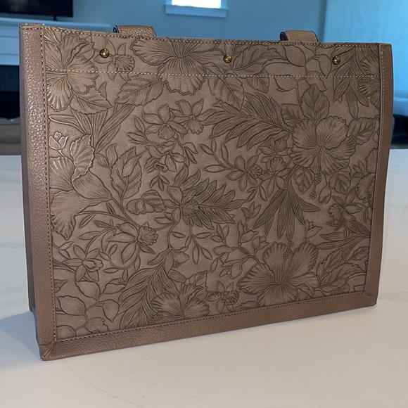 XL DARCY MARKS LONDON TAN LARGE TOTE - Picture 8 of 13